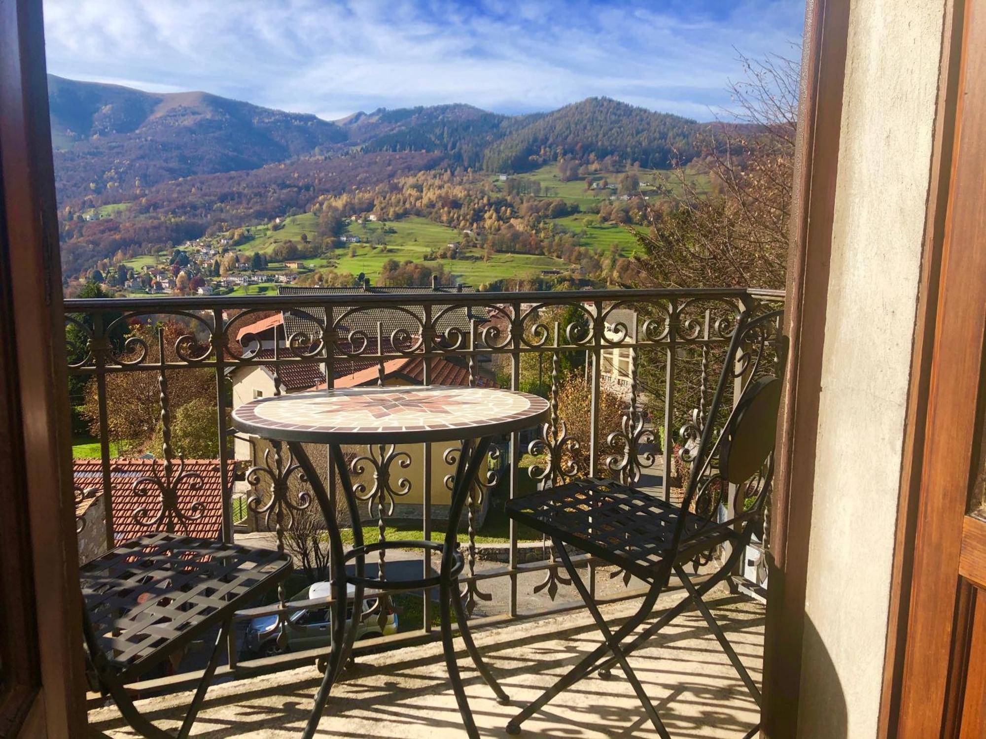 Villa Il Maiale Bianco Bed & Breakfast San Fedele Intelvi Dış mekan fotoğraf